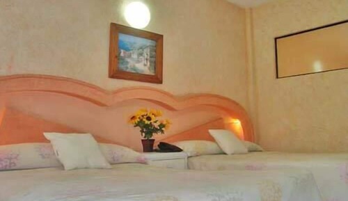 Suite, 2 Double Beds, Kitchenette (Adults only)