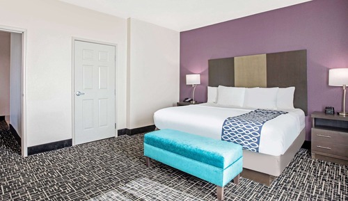 Family Suite, 1 King Bed, Non Smoking, Pool View