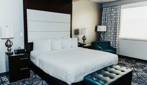 Deluxe Room, 1 King Bed