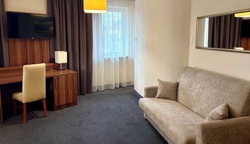 Deluxe Triple Room, 1 Bedroom, Non Smoking, Kitchenette