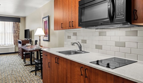 Classic Suite, 1 Queen Bed with Sofa bed, Mobility Accessible