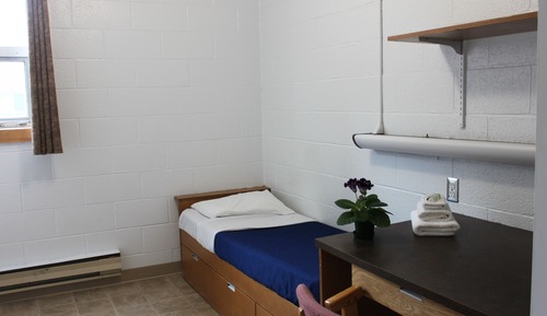 Single Room with Shared Bathroom (Arts & Science)
