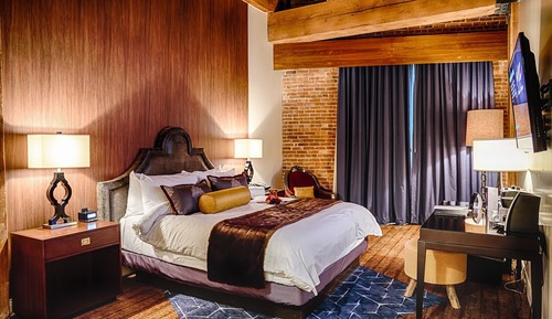 Deluxe Room, 1 King Bed, Accessible