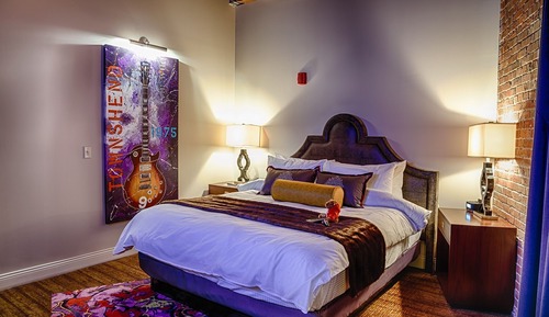 Standard Suite, 1 King Bed