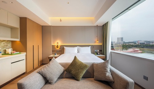 Alive King Room Lake View