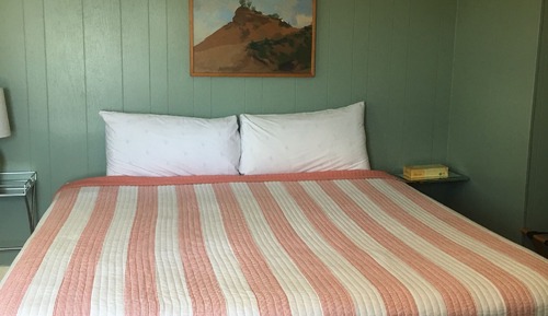 Standard Single Room, 1 King Bed, Lake View (Room 2)