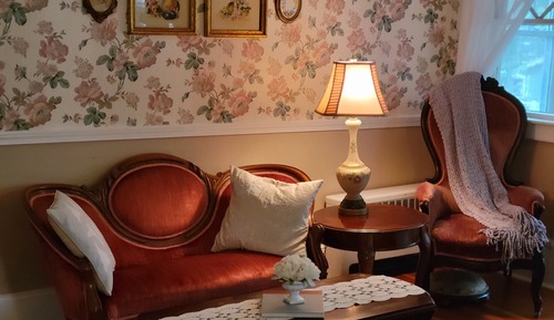 Garden Rose Suite