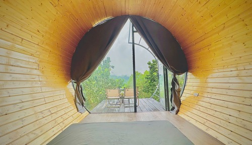 Panoramic Cabin
