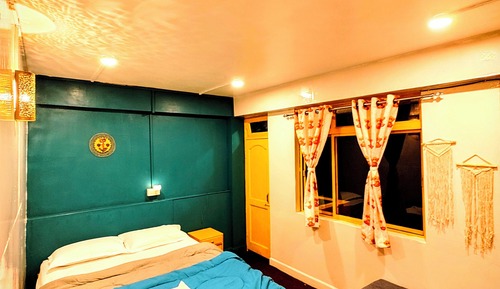 Deluxe Double Room, Balcony, Hill View