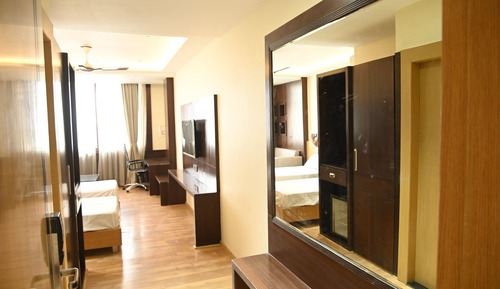 Deluxe Twin Room, City View