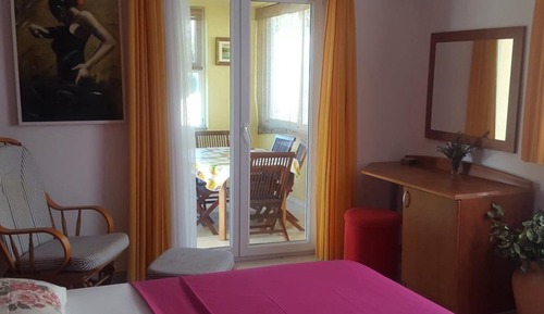 Apartment (One Bedroom Apartment)