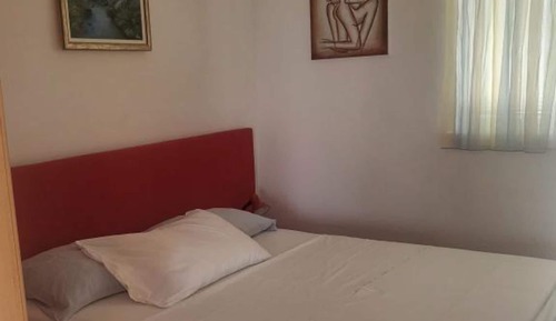 Apartment (Two Bedroom Apartment with Balcony an)