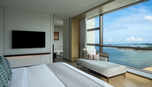 Mountain & Sea View Suite