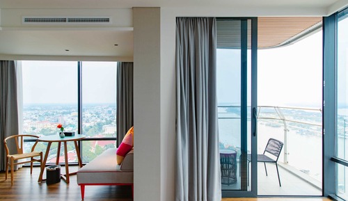 Executive Suite Twin Room, River View