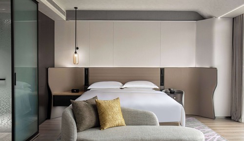 Deluxe Room, 1 King Bed, Non Smoking