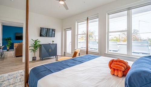 Premium Penthouse, 2 Bedrooms, Balcony