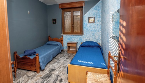 House, 2 Bedrooms, Balcony