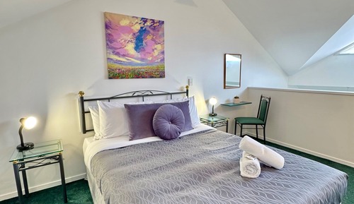 Deluxe Loft