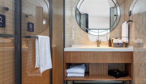 Deluxe Double or Twin Room, City View