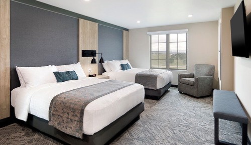 Suite, 2 Queen Beds, Balcony
