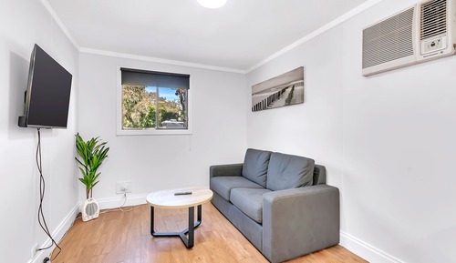 Standard One Bedroom Cabin - No Ensuite