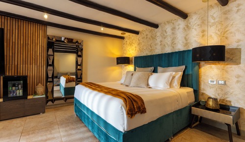 Comfort Suite, Balcony, Courtyard View