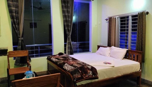 Deluxe Room, 1 Bedroom, Pool View