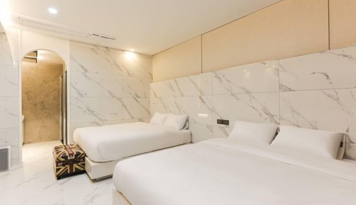 Suite Room
