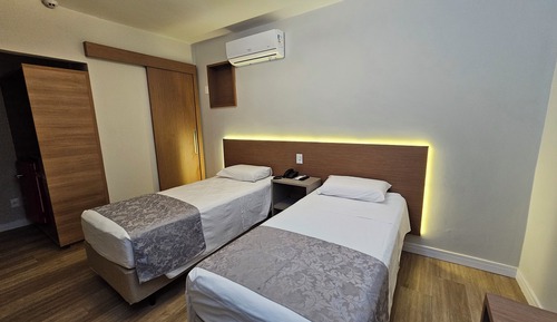 Luxury Twin Room, City View
