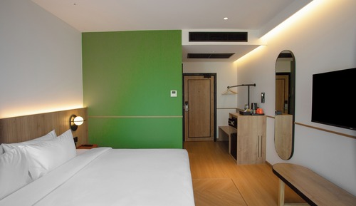 Superior Double Room, City View