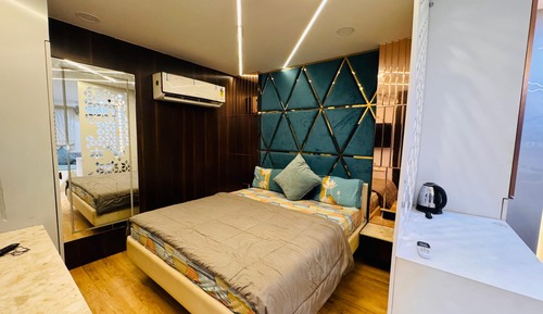 Luxury Apartment, City View