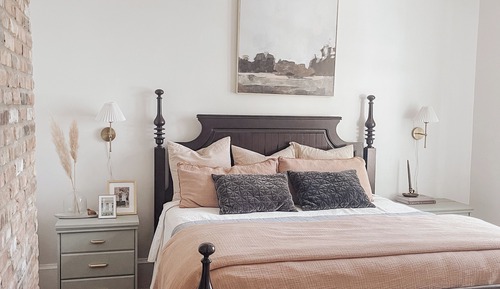 The Leighton Suite