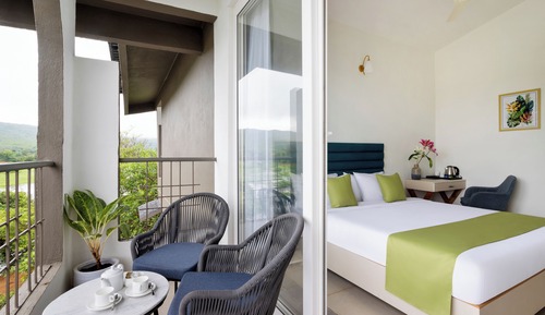 Standard Double Room, Garden View
