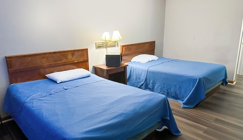 Standard Room, 2 Queen Beds, Non Smoking, Lake View