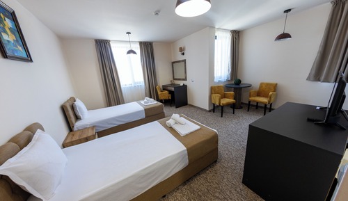 Deluxe Double Room, 2 Twin Beds, Non Smoking
