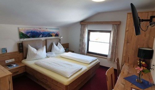 Design Doppelzimmer mit Bergblick