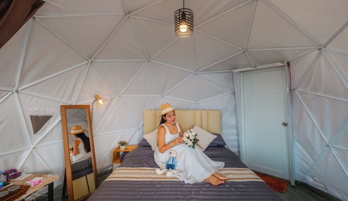 Deluxe Cabin, Hill View