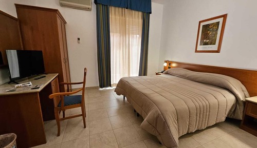 Classic Double or Twin Room, Balcony