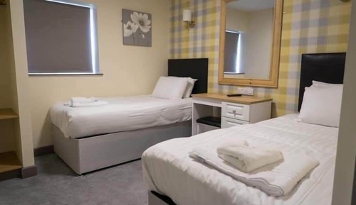 Standard Twin Room