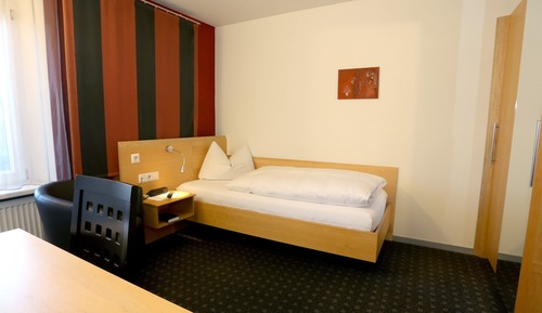 Basic Single Room, Mountain View