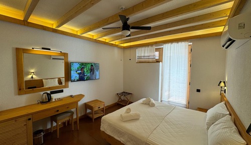 Economy Room