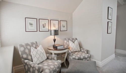 House (Room with Queen Bed)