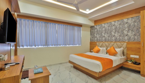 Deluxe Double Room, City View