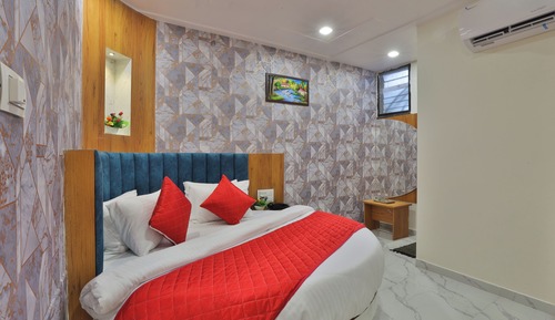 Deluxe Studio Suite