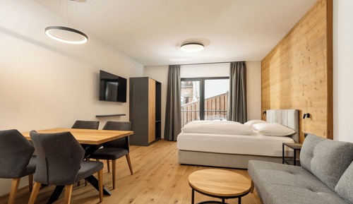 Superior Apartment, Balcony, Mountain View