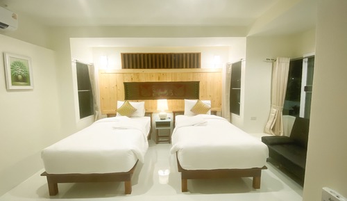 Deluxe Triple Room, Multiple Beds, Garden View