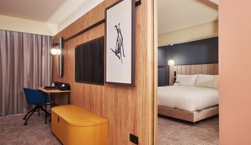 Suite, 1 King Bed (Skyline Suite)