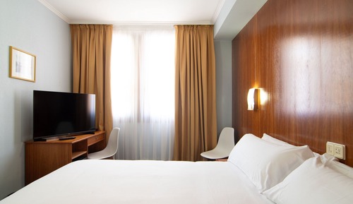Standard Double or Twin Room, City View