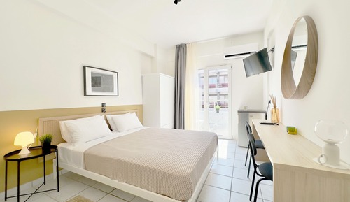 Classic Triple Room, Balcony