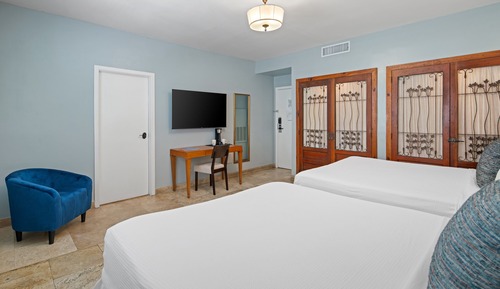 Double Queen Room - Impala Building (Lean On-Site Support)